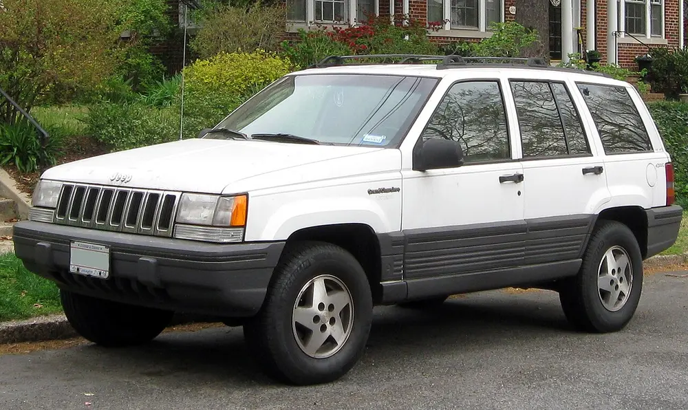 Jeep Grand Cherokee 2WD 1994 · 4.0 L · 6 cylinders · Regular Gasoline · (FFS) · Automatic 4-spd · Rear-Wheel Drive