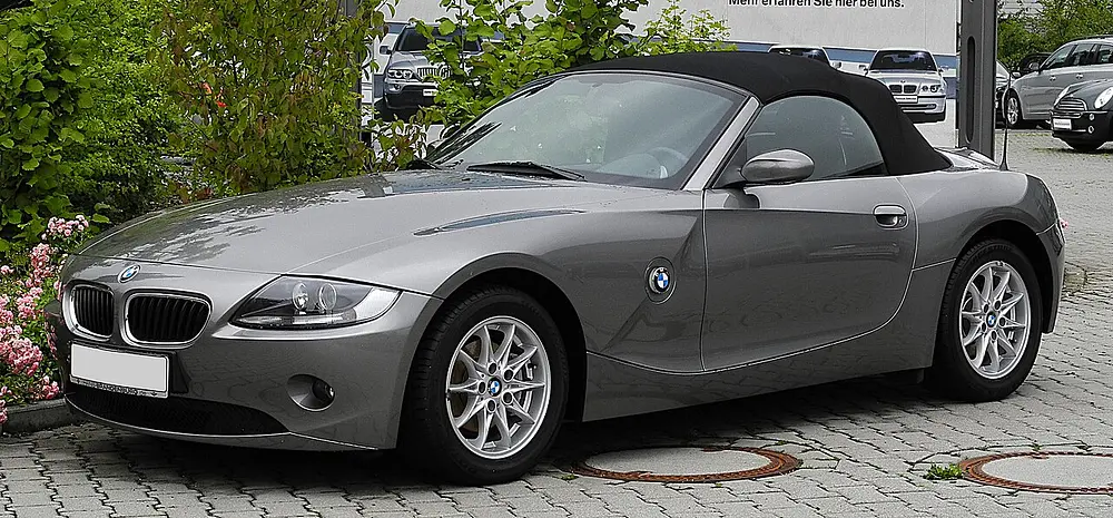 BMW Z4 3.0i 2006 · 3.0 L · 6 cylinders · Premium Gasoline · Automatic (S6) · 3MODE CLKUP · Rear-Wheel Drive