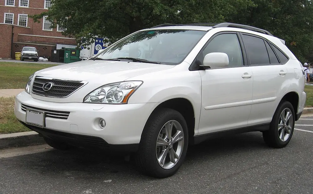 Lexus RX 330 2WD 2004 · 3.3 L · 6 cylinders · Regular Gasoline · Automatic 5-spd · CLKUP · Front-Wheel Drive