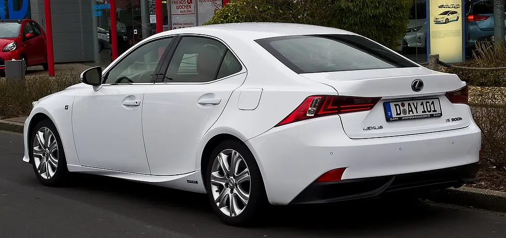 Lexus IS 200t 2016 · 2.0 L · 4 cylinders · Premium Gasoline · SIDI & PFI · Automatic (S8) · Rear-Wheel Drive