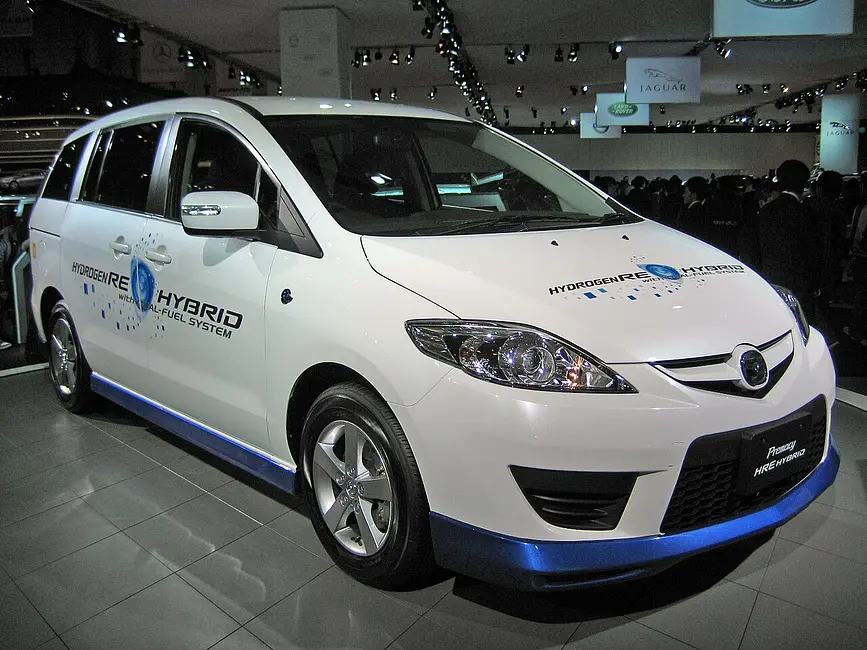 Mazda 5 2006 · 2.3 L · 4 cylinders · Regular Gasoline · Manual 5-spd · Front-Wheel Drive