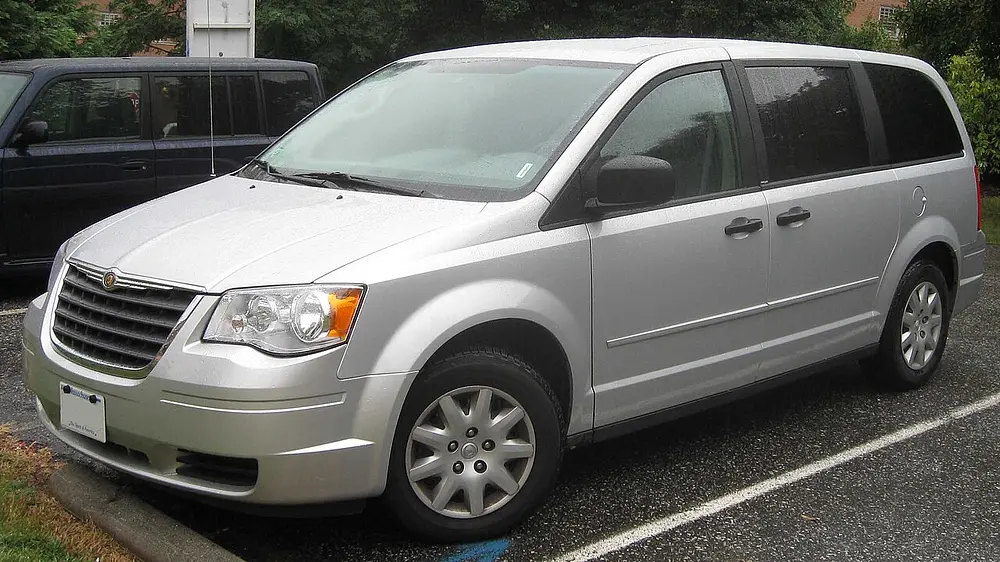Chrysler Town and Country 2009 · 3.8 L · 6 cylinders · Regular Gasoline · Automatic 6-spd · CMODE CLKUP · Front-Wheel Drive