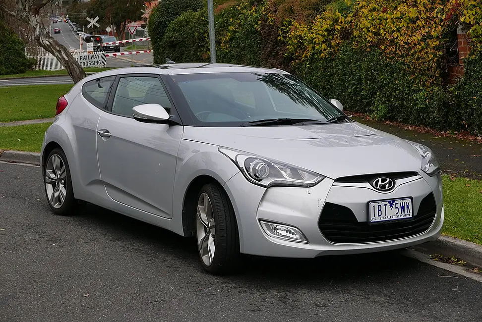 Hyundai Veloster 2012 · 1.6 L · 4 cylinders · Regular Gasoline · SIDI · Manual 6-spd · Front-Wheel Drive