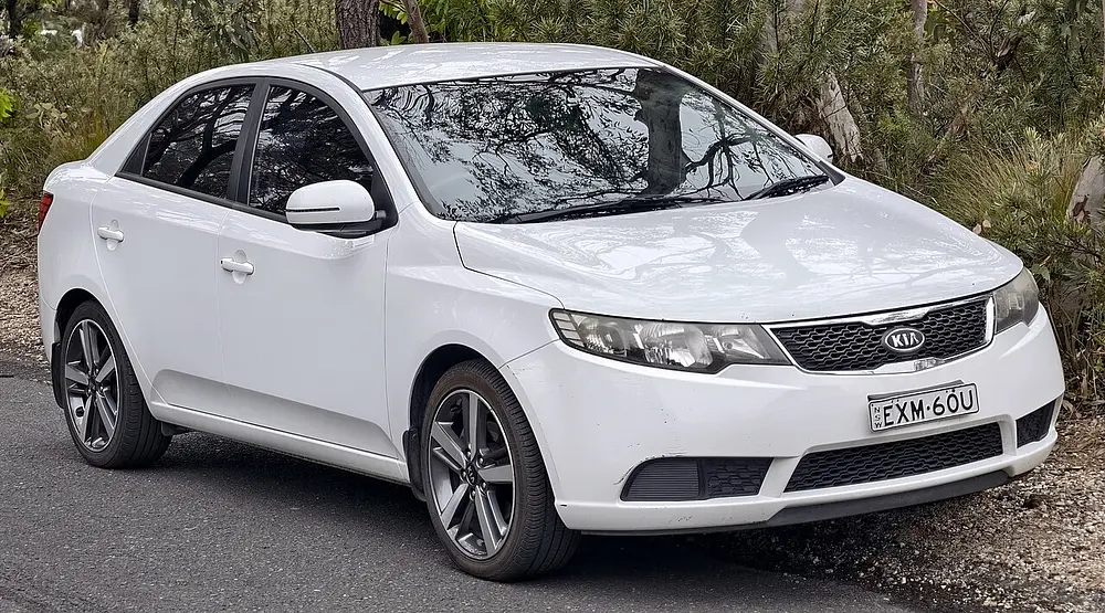 Kia Forte 2010 · 2.0 L · 4 cylinders · Regular Gasoline · Automatic 5-spd · Front-Wheel Drive