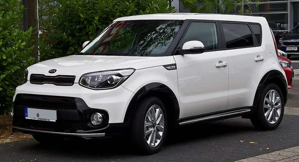 Kia Soul 2014 · 1.6 L · 4 cylinders · Regular Gasoline · SIDI · Automatic 6-spd · Front-Wheel Drive
