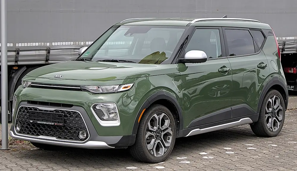 Kia Soul 2021 · 2.0 L · 4 cylinders · Regular Gasoline · Automatic (variable gear ratios) · Front-Wheel Drive