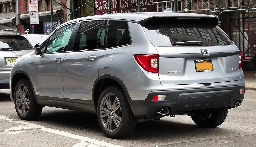 Honda Passport AWD 2023 · 3.5 L · 6 cylinders · Regular Gasoline · SIDI · Automatic (S9) · All-Wheel Drive