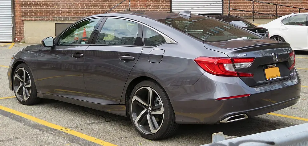 Honda Accord 2021 · 1.5 L · 4 cylinders · Regular Gasoline · SIDI · Automatic (variable gear ratios) · Front-Wheel Drive