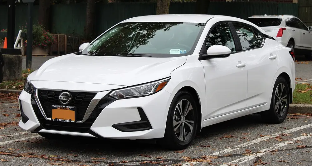 Nissan Sentra 2020 · 2.0 L · 4 cylinders · Regular Gasoline · SIDI · Automatic (variable gear ratios) · Front-Wheel Drive