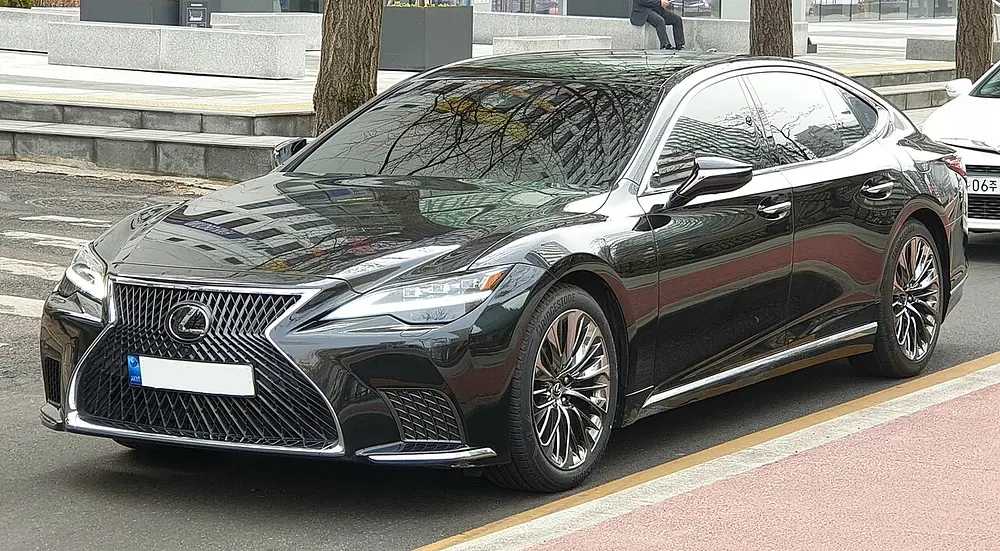 Lexus LS 500 2018 · 3.4 L · 6 cylinders · Premium Gasoline · SIDI & PFI · Automatic (S10) · Rear-Wheel Drive
