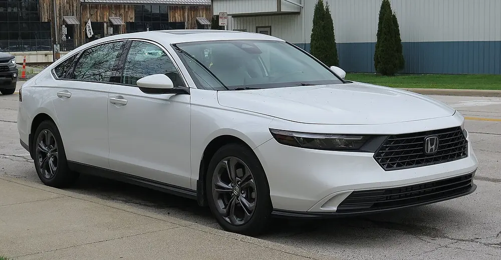 Honda Accord 2023 · 1.5 L · 4 cylinders · Regular Gasoline · SIDI · Automatic (variable gear ratios) · Front-Wheel Drive
