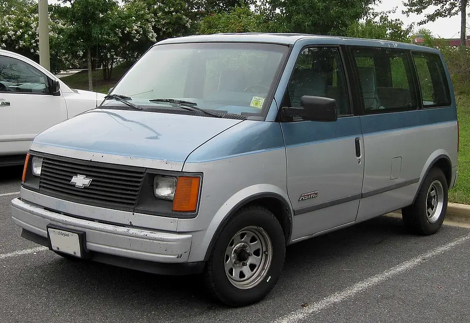 Chevrolet Astro 2WD (cargo) 1985 · 2.5 L · 4 cylinders · Regular Gasoline · (FFS) CA model · Manual 4-spd · SIL · Rear-Wheel Drive