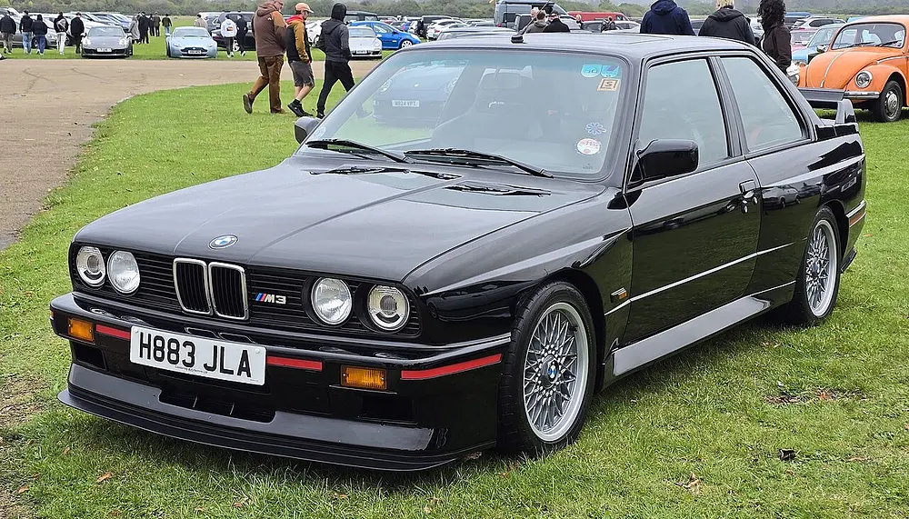 BMW M3 1989 · 2.3 L · 4 cylinders · Premium Gasoline · (FFS)      (MPFI) · Manual 5-spd · Rear-Wheel Drive
