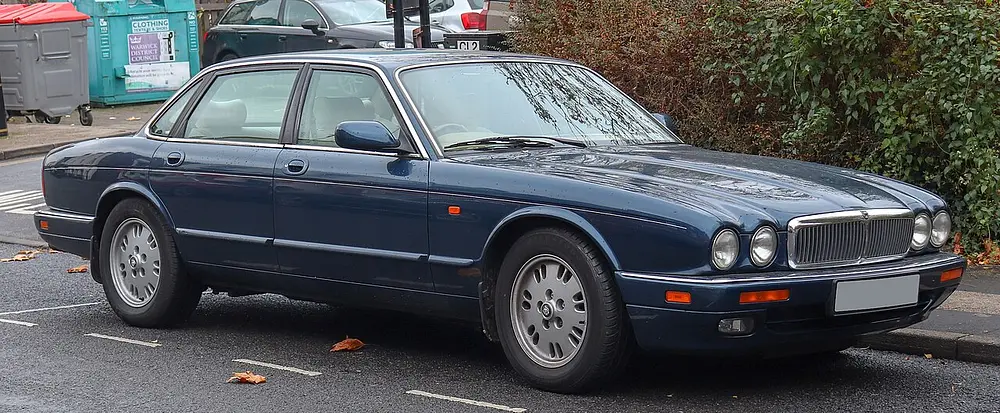 Jaguar Vanden Plas 1996 · 4.0 L · 6 cylinders · Premium Gasoline · (FFS) · Automatic 4-spd · 2MODE · Rear-Wheel Drive