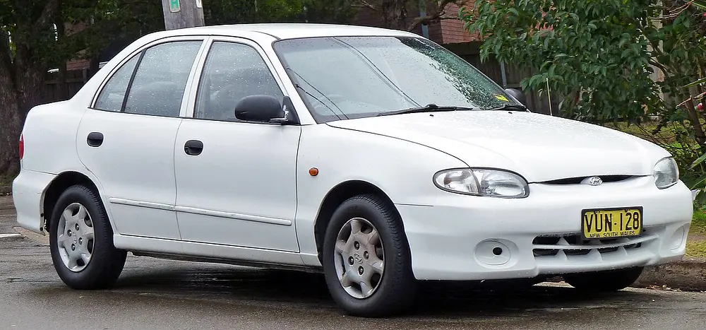 Hyundai Accent 1995 · 1.5 L · 4 cylinders · Regular Gasoline · (FFS)      (MPFI) · Automatic 4-spd · 2MODE CLKUP · Front-Wheel Drive