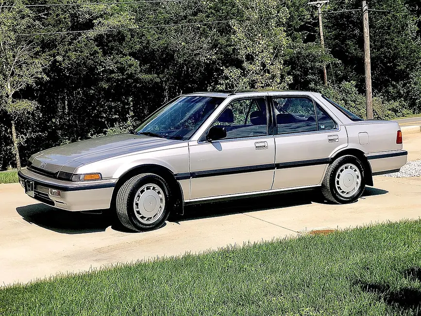 Honda Accord 1986 · 2.0 L · 4 cylinders · Regular Gasoline · (FFS) · Automatic 4-spd · 3LKUP · Front-Wheel Drive