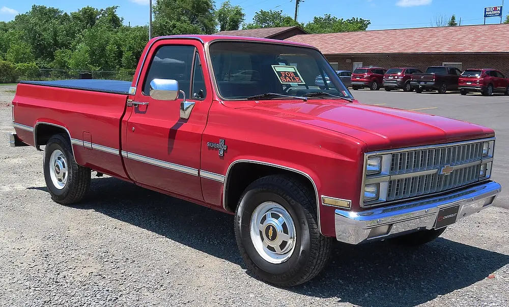 Chevrolet C20 Pickup 2WD 1985 · 5.7 L · 8 cylinders · Regular Gasoline · (350 V8) (FFS) CA model · Automatic 4-spd · Rear-Wheel Drive