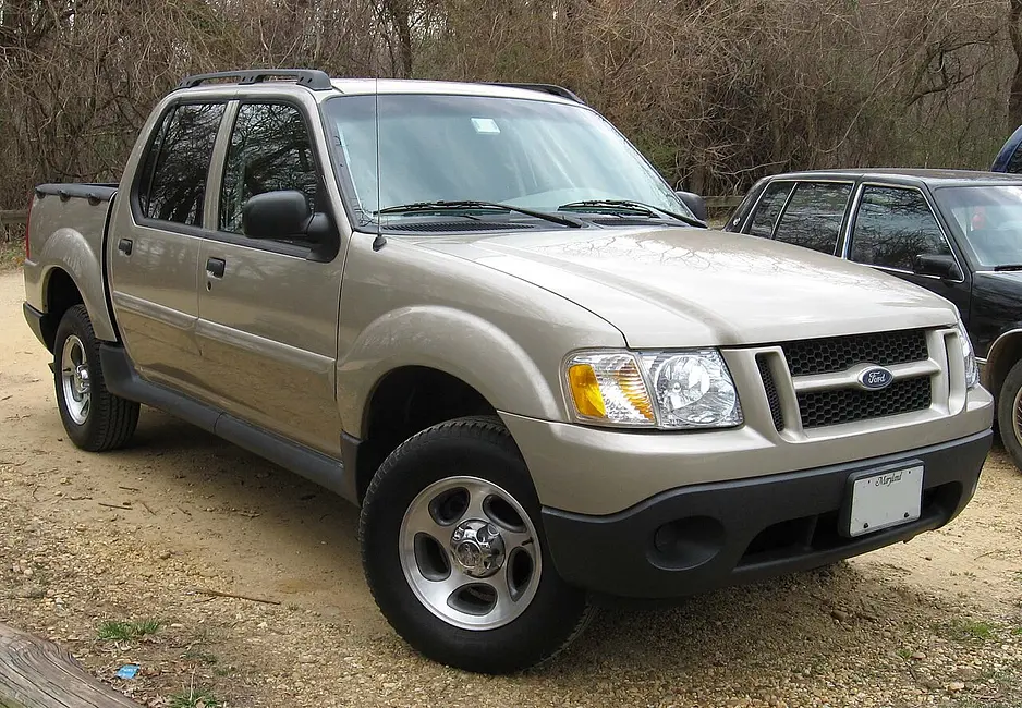 Ford Explorer Sport Trac 2WD 2001 · 4.0 L · 6 cylinders · Regular Gasoline · Automatic 5-spd · CLKUP · Rear-Wheel Drive