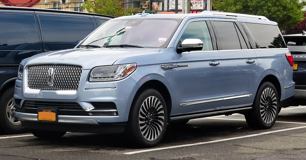 Lincoln Navigator 2WD 2018 · 3.5 L · 6 cylinders · Regular Gasoline · SIDI · Automatic (S10) · Rear-Wheel Drive