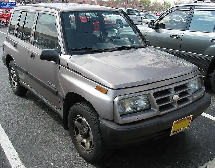 Chevrolet Tracker 2WD Hardtop 1998 · 1.6 L · 4 cylinders · Regular Gasoline · Automatic 4-spd · 2MODE 2LKUP · Rear-Wheel Drive