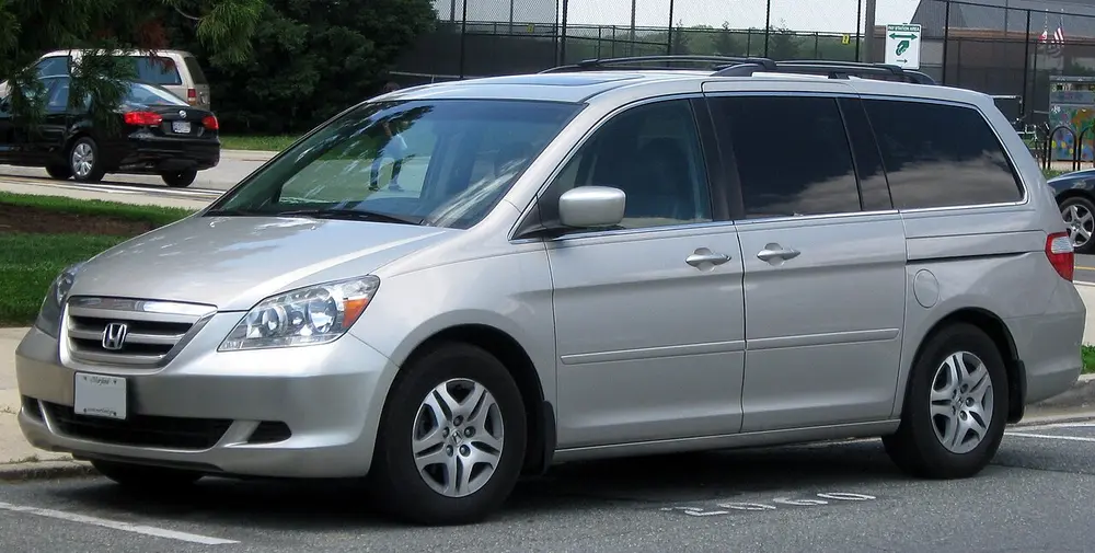 Honda Odyssey 2005 · 3.5 L · 6 cylinders · Regular Gasoline · Automatic 5-spd · CLKUP · Front-Wheel Drive