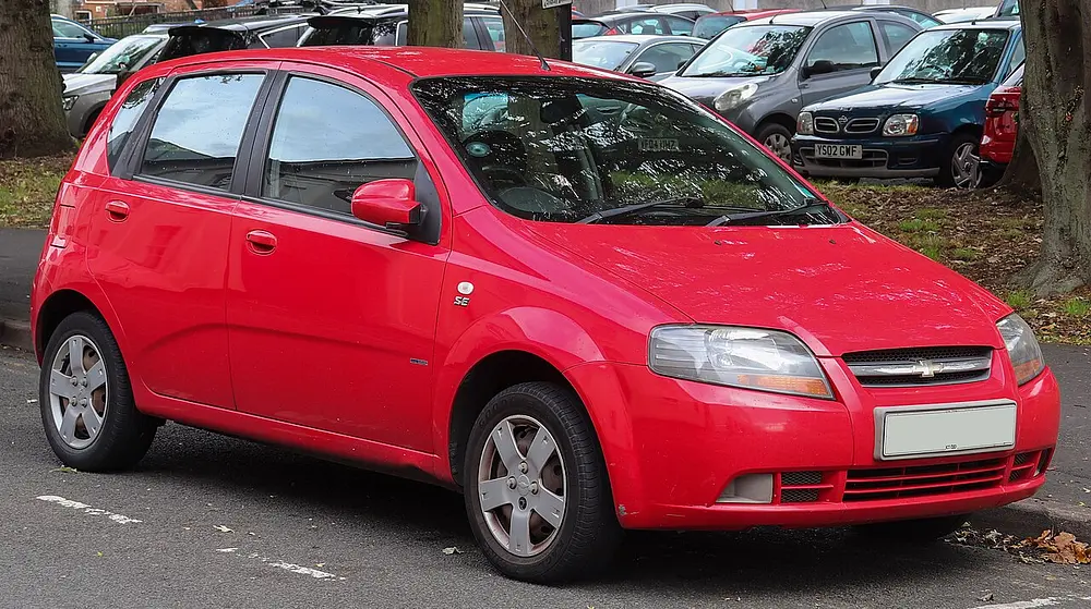 Chevrolet Aveo 2004 · 1.6 L · 4 cylinders · Regular Gasoline · Automatic 4-spd · EMS · Front-Wheel Drive