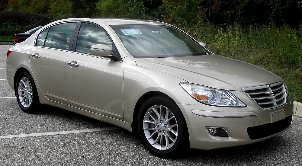 Hyundai Genesis 2009 · 3.8 L · 6 cylinders · Regular Gasoline · Automatic 6-spd · 2MODE CLKUP · Rear-Wheel Drive