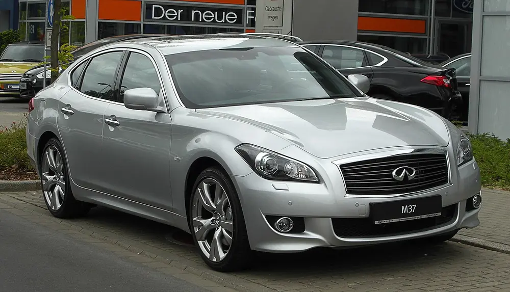 Infiniti M37 2011 · 3.7 L · 6 cylinders · Premium Gasoline · Automatic (S7) · Rear-Wheel Drive