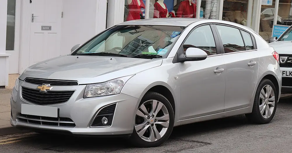 Chevrolet Cruze 2011 · 1.8 L · 4 cylinders · Regular Gasoline · Manual 6-spd · Front-Wheel Drive