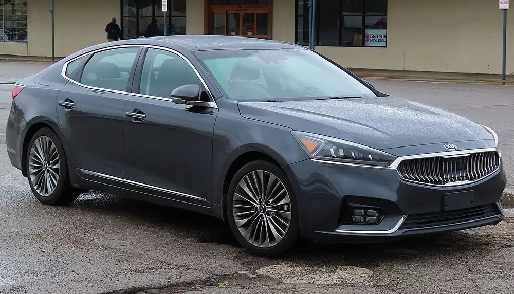 Kia Cadenza 2017 · 3.3 L · 6 cylinders · Regular Gasoline · SIDI · Automatic (S8) · Front-Wheel Drive