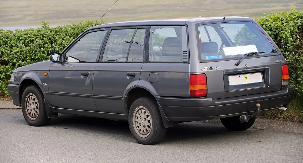 Mazda 323 Wagon 1989 · 1.6 L · 4 cylinders · Regular Gasoline · (FFS) · Automatic 3-spd · Front-Wheel Drive
