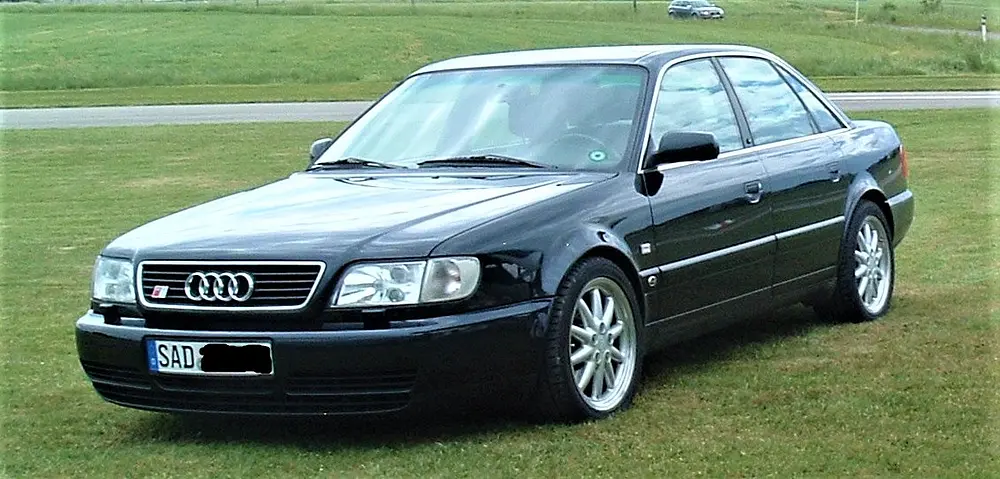 Audi S6 1995 · 2.2 L · 5 cylinders · Premium Gasoline · (FFS,TRBO) · Manual 5-spd · 4-Wheel or All-Wheel Drive