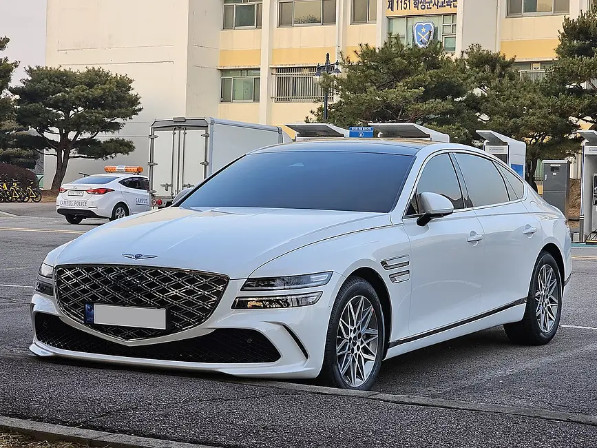 Genesis Electrified G80 2024 · Electricity · 136 and 136 kW PMSM · EV · Automatic (A1) · All-Wheel Drive