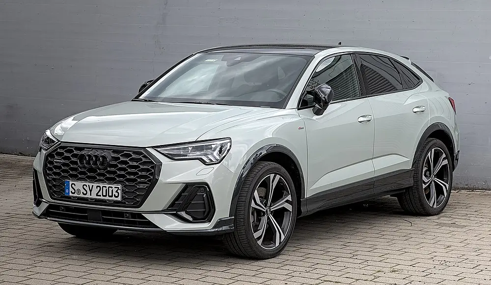 Audi Q3 2023 · 2.0 L · 4 cylinders · Regular Gasoline · SIDI · Automatic (S8) · All-Wheel Drive