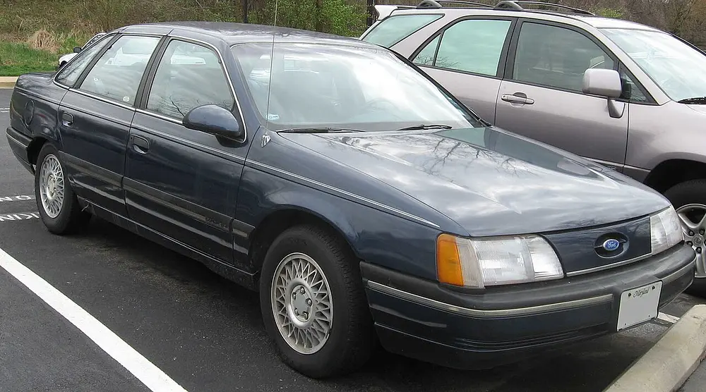 Ford Taurus 1986 · 2.5 L · 4 cylinders · Regular Gasoline · (FFS) · Automatic 3-spd · Front-Wheel Drive