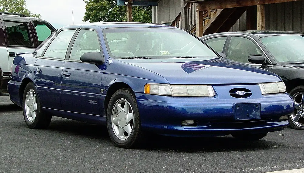 Ford Taurus SHO 1993 · 3.0 L · 6 cylinders · Premium Gasoline · (FFS) · Manual 5-spd · Front-Wheel Drive