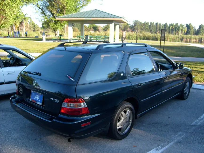 Honda Accord Wagon 1994 · 2.2 L · 4 cylinders · Regular Gasoline · (FFS) · Automatic 4-spd · CLKUP · Front-Wheel Drive