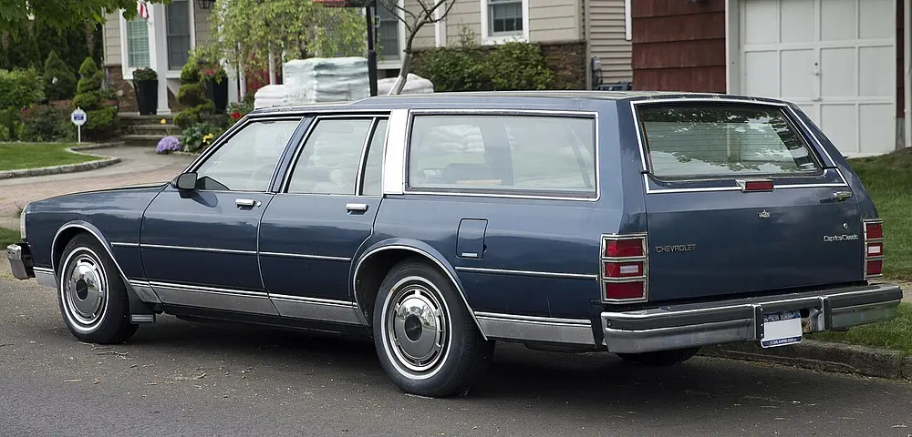 Chevrolet Caprice Wagon 1985 · 5.0 L · 8 cylinders · Regular Gasoline · (GM-CHEV)  (FFS) CA model · Automatic 4-spd · Rear-Wheel Drive