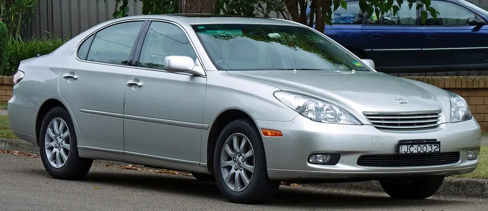Lexus ES 300 2002 · 3.0 L · 6 cylinders · Regular Gasoline · Automatic 5-spd · CLKUP · Front-Wheel Drive