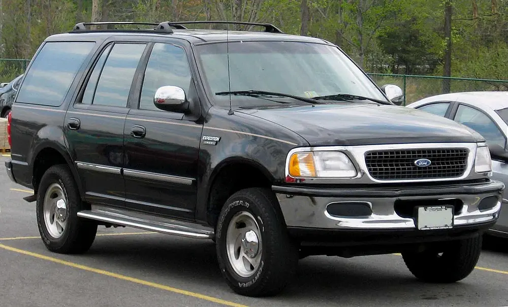 Ford Expedition 2WD 1997 · 4.6 L · 8 cylinders · Regular Gasoline · (FFS) · Automatic 4-spd · CLKUP · Rear-Wheel Drive