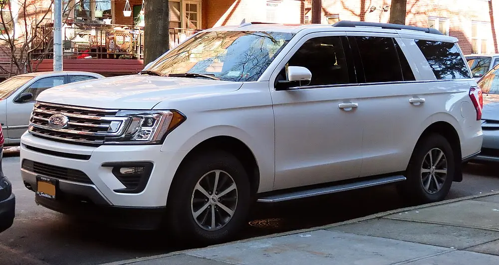 Ford Expedition 2WD 2018 · 3.5 L · 6 cylinders · Regular Gasoline · SIDI · Automatic (S10) · Rear-Wheel Drive