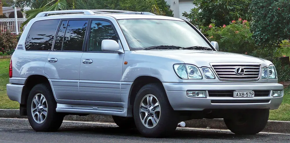Lexus LX 470 2006 · 4.7 L · 8 cylinders · Regular Gasoline · Automatic 5-spd · 2MODE CLKUP · 4-Wheel or All-Wheel Drive