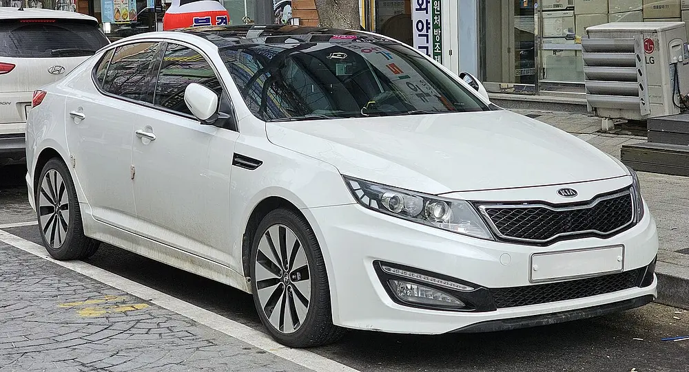 Kia Optima 2011 · 2.4 L · 4 cylinders · Regular Gasoline · SIDI · Automatic 6-spd · Front-Wheel Drive