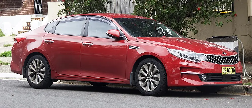 Kia Optima 2018 · 2.0 L · 4 cylinders · Regular Gasoline · SIDI · Automatic (S6) · Front-Wheel Drive