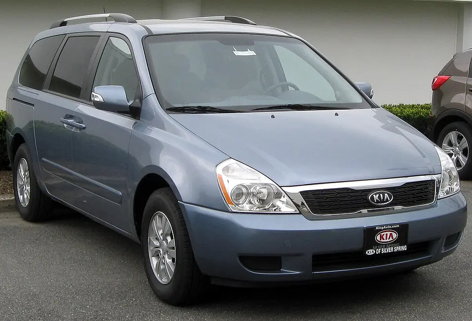 Kia Sedona 2006 · 3.8 L · 6 cylinders · Regular Gasoline · Automatic 5-spd · CLKUP · Front-Wheel Drive