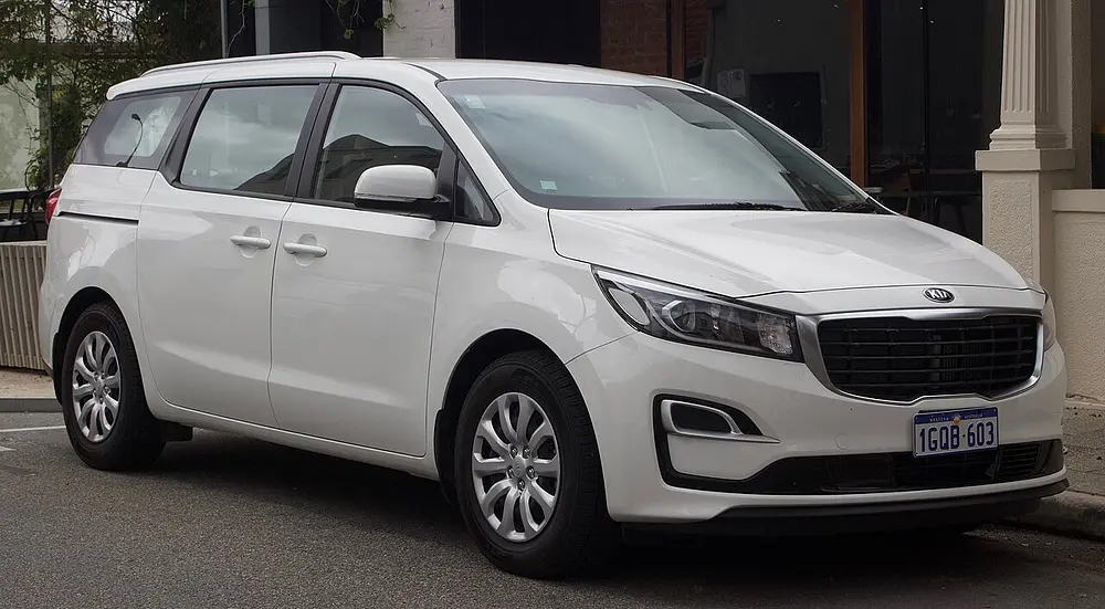 Kia Sedona 2015 · 3.3 L · 6 cylinders · Regular Gasoline · SIDI · Automatic (S6) · Front-Wheel Drive