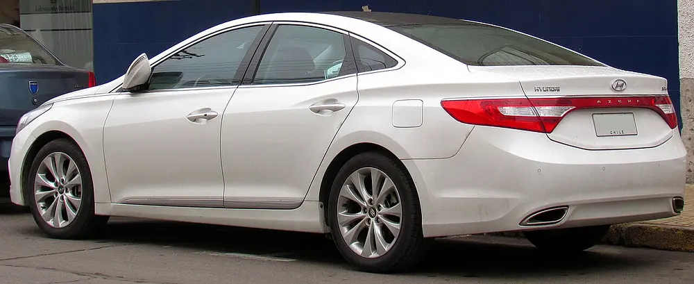 Hyundai Azera 2012 · 3.3 L · 6 cylinders · Regular Gasoline · SIDI · Automatic 6-spd · Front-Wheel Drive
