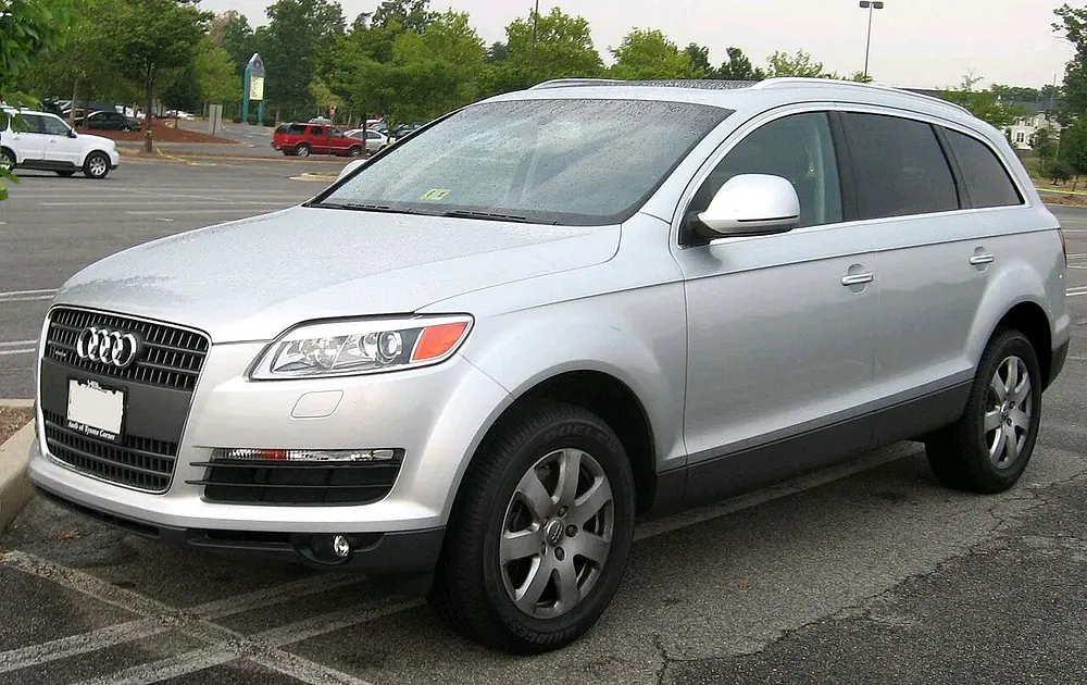 Audi Q7 2010 · 3.6 L · 6 cylinders · Premium Gasoline · Automatic (S6) · All-Wheel Drive