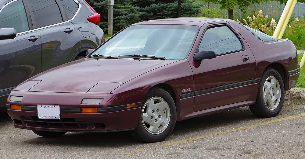 Mazda RX-7 1986 · 1.3 L · 2 cylinders · Regular Gasoline · (FFS) · Automatic 4-spd · Rear-Wheel Drive