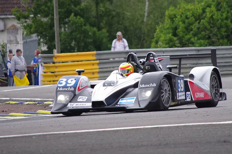 Aston Martin Lagonda Lola B11/40